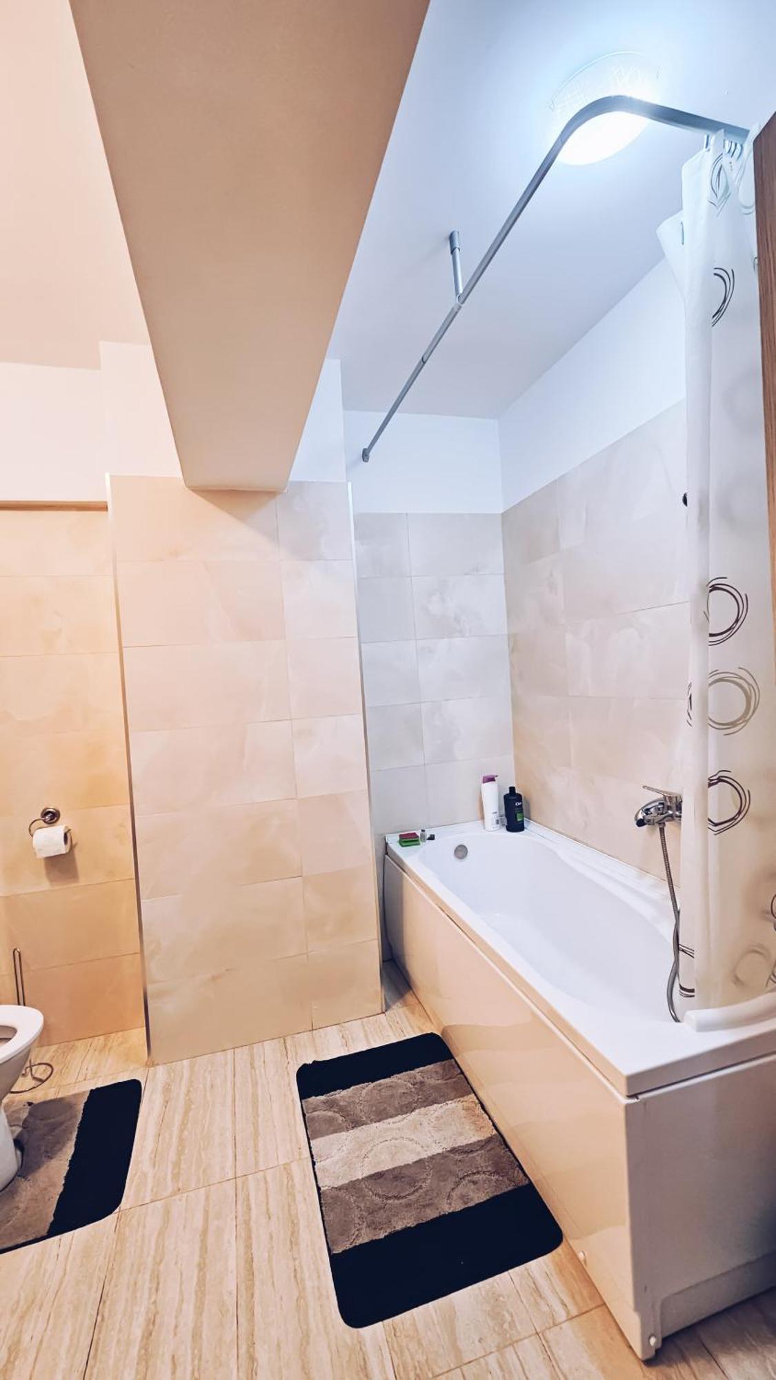 Apartament Dem Radulescu 3 Camere! รึมนิคูวัลเจีย ภายนอก รูปภาพ